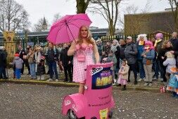 Barbie of Ken?
