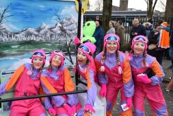 De Tuttebellen gaan op wintersport.