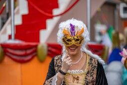 Gemaskerd en al vierden De Hatseflatsers Venetiaans carnaval!