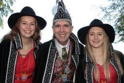 Prins Roberto en Hofdames Amber & Liza!