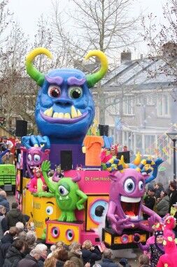 De Lamstralen zijn monsters!