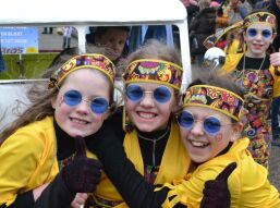 Kinderoptocht was een kleurrijke verschijning