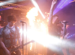 Onwijs gezellig Waanzinnig Masker Feest!