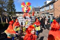 De Kinderoptocht was een onwijs uitbundige bedoening