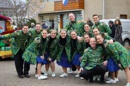 De Biermusketiers zo trots als een pauw