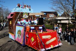 De Gespierde Spijkers