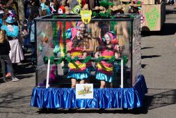 De Hofdames van 2030 als een vis in het water!