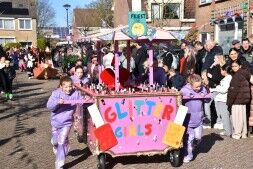 De Kinderoptocht was een onwijs uitbundige bedoening