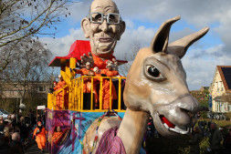 De Lamstralen lama zich met carnaval  helemaal gaan! 