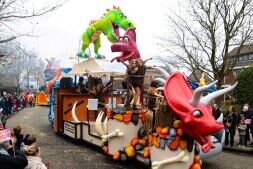 De Nootgevallen  gingen terug naar de oertijd