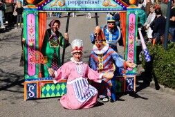 De Poppenkast van De Badmutsen