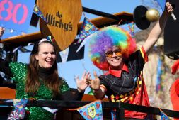 De Wicky’s gooien one-hundred-and-eighty!