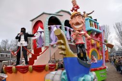 Gemaskerd en al vierden De Hatseflatsers Venetiaans carnaval!