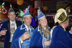 Het Masker presenteert het 12e en 13e raadslid