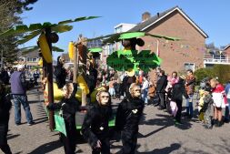 Kinderoptocht was een kleurrijke verschijning