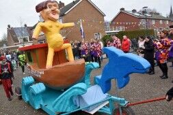 Kinderoptocht was een onwijs vrolijke boel