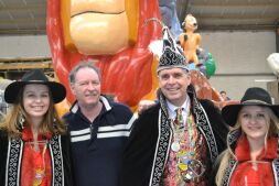 Masker Vriend Piet Paulusma overleden