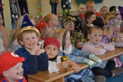 Met het scholenbezoek is het carnaval dan echt van start gegaan!