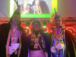 Het Masker houdt van feesten, van feesten, van feesten