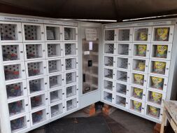 Ludieke tijdelijke Masker-Kiosk