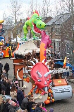 De Nootgevallen  gingen terug naar de oertijd