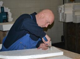 Bedrijvige Goudgele Rakkers zwaar beveiligd