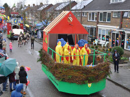 De Roetetoeters liggen nog in hun nest