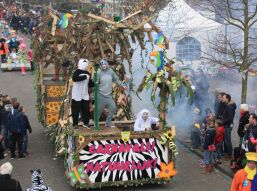 De Viervoeters vieren natuurlijk carnaval! 
