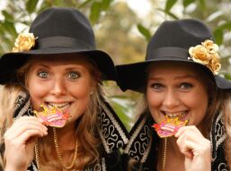 Hofdames Renee & Róbin