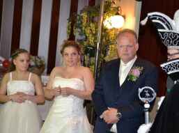 Hofmedewerker Louis trouwt zijn Marian