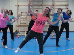 Kom op, doe mee! Met de flashmob van de Dolle Diva's