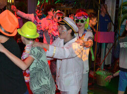 Tropical Beach Party!